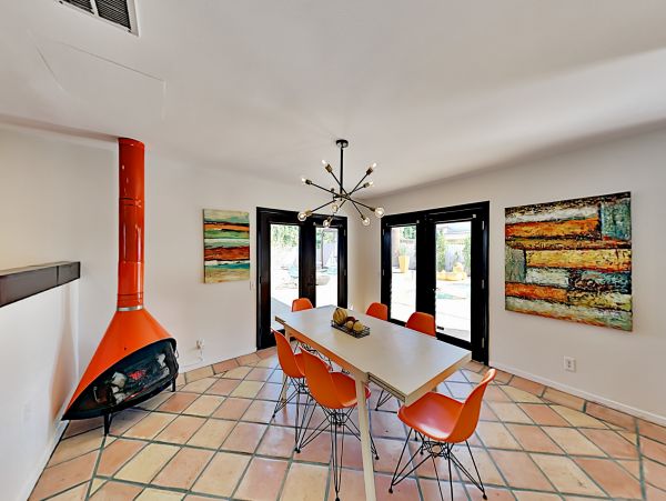 Palm Springs Home 1028325