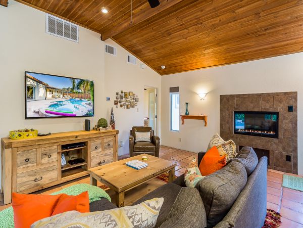 Palm Springs Home 1028326