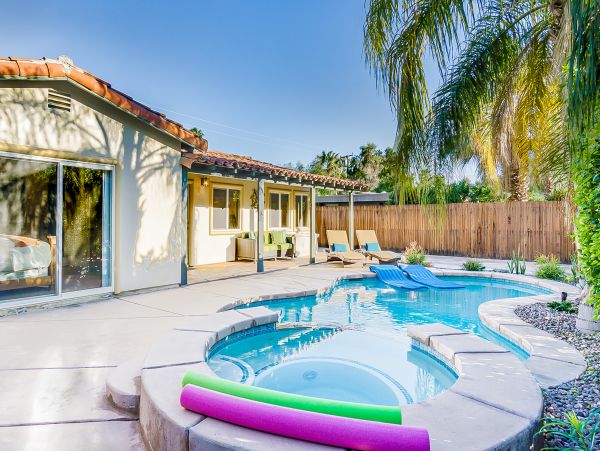 Palm Springs Home 1028326
