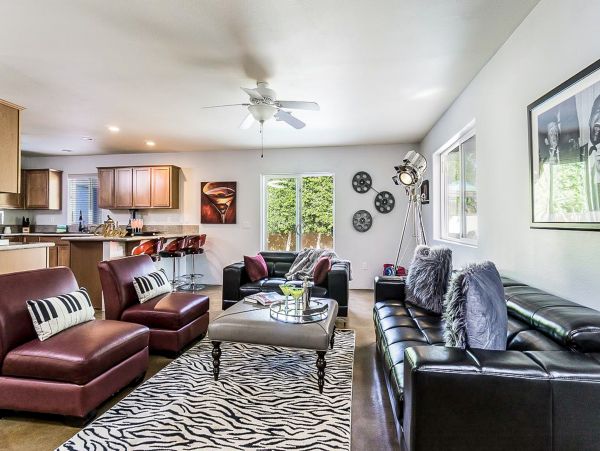 Palm Springs Home 1028327