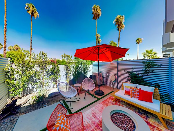 Palm Springs Home 1028328