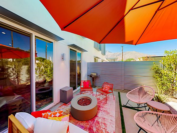 Palm Springs Home 1028328