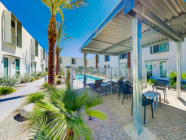 Palm Springs Home 1028328