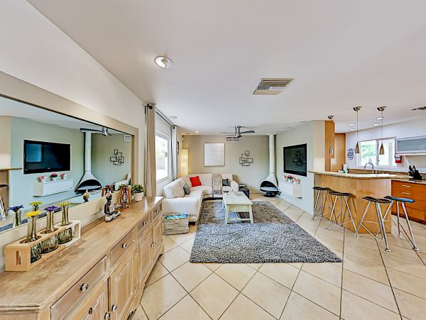 Palm Springs Home 1028329