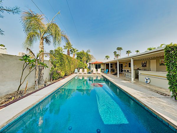 Palm Springs Home 1028329