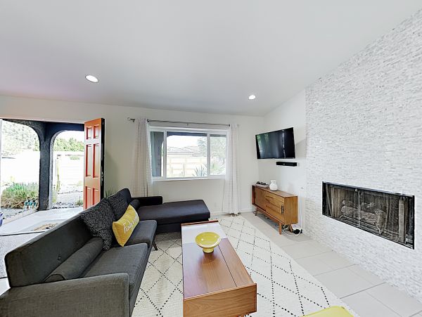 Palm Springs Home 1028330