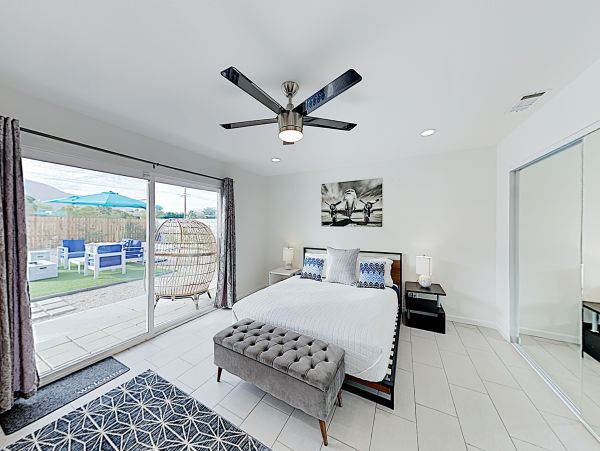 Palm Springs Home 1028330