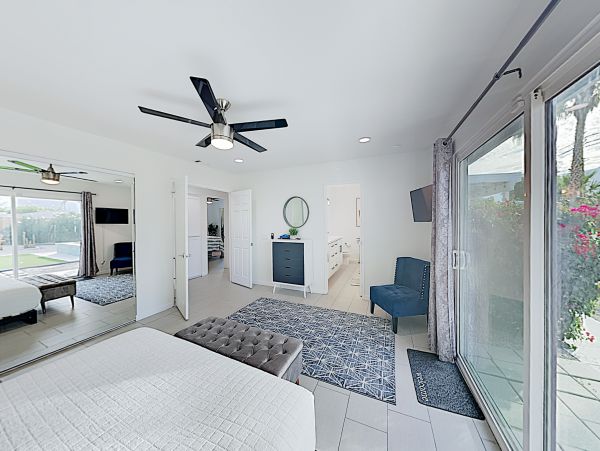 Palm Springs Home 1028330