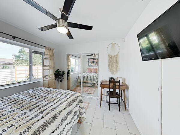 Palm Springs Home 1028330