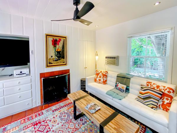 Palm Springs Home 1028332