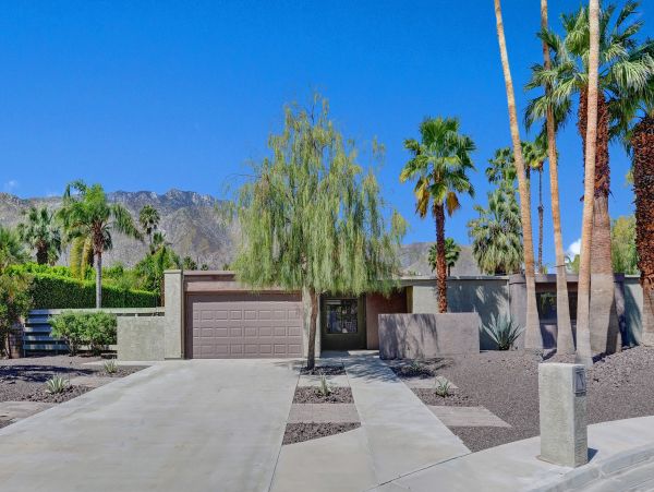 Palm Springs Home 1028333