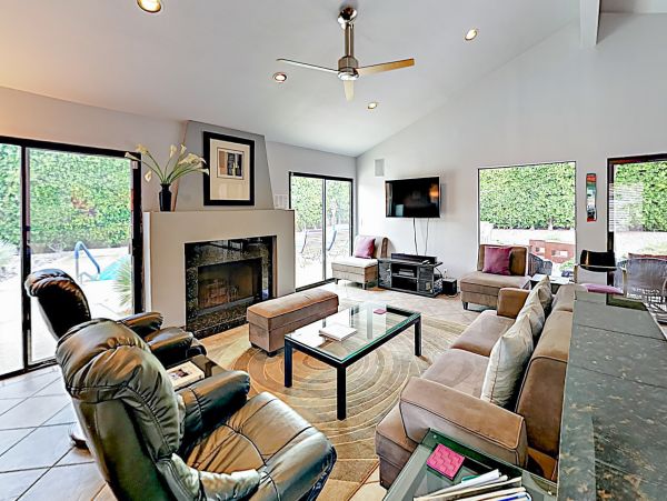 Palm Springs Home 1028333