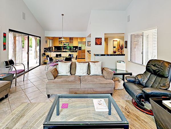 Palm Springs Home 1028333