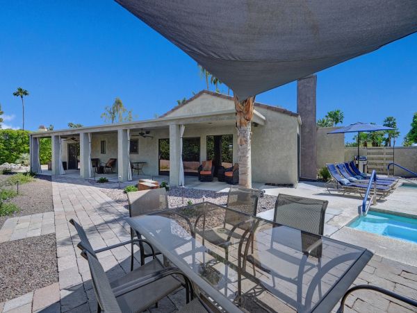 Palm Springs Home 1028333