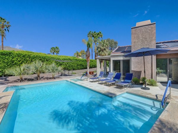 Palm Springs Home 1028333