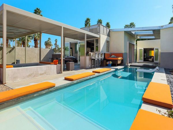 Palm Springs Home 1028334