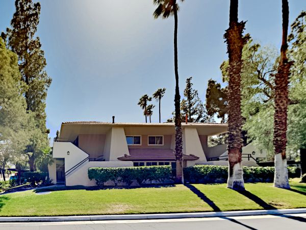 Palm Springs Home 1028335