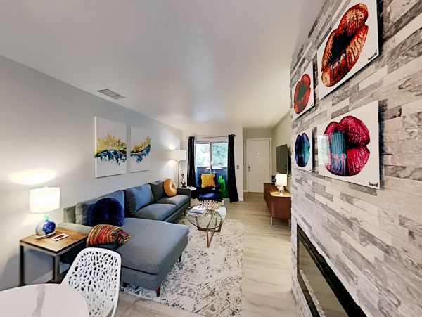 Palm Springs Home 1028335