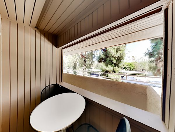 Palm Springs Home 1028335