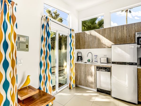 Palm Springs Home 1028336