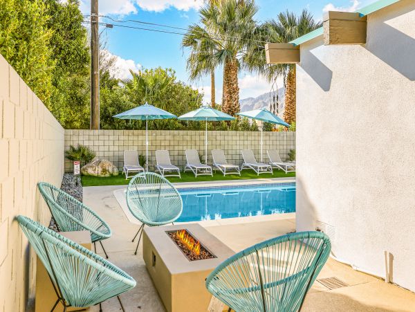 Palm Springs Home 1028336