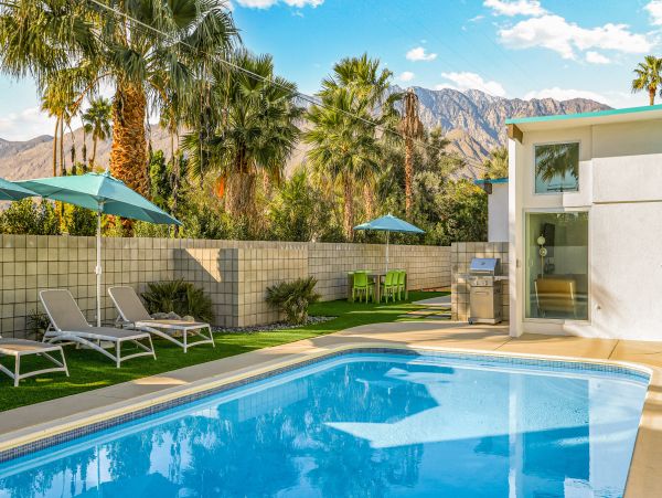 Palm Springs Home 1028336