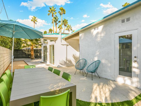 Palm Springs Home 1028336
