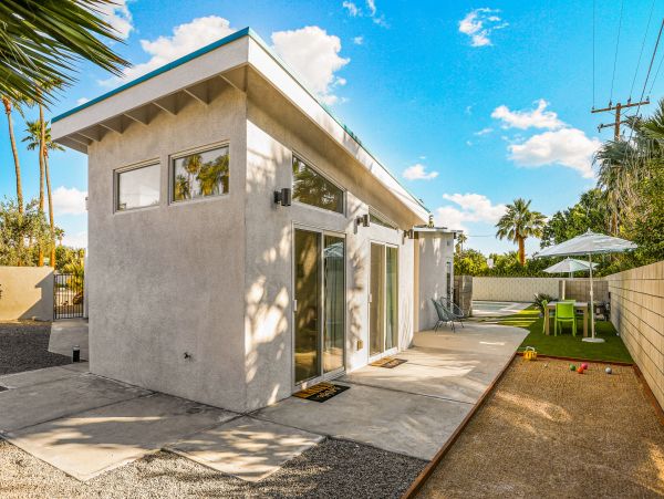 Palm Springs Home 1028336