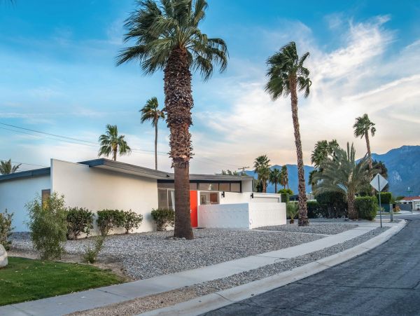 Palm Springs Home 1028337