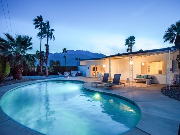 Palm Springs Home 1028337
