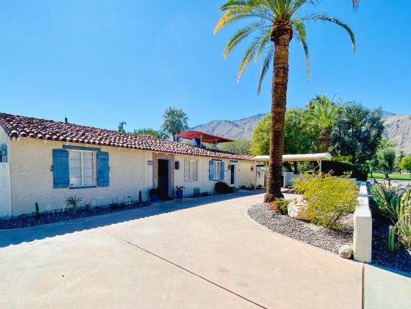 Palm Springs Home 1028338