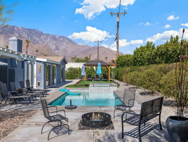 A Chic Four-Bedroom Palm Springs Home With A Private Pool And Hot Tub