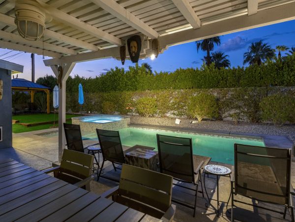 A Chic Four-Bedroom Palm Springs Home With A Private Pool And Hot Tub