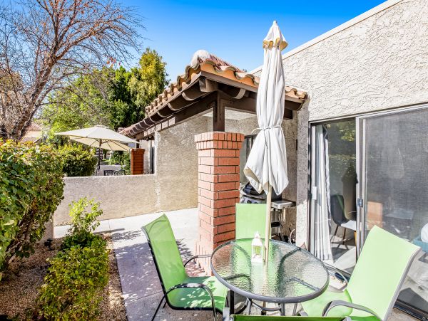 Palm Springs Home 1028340