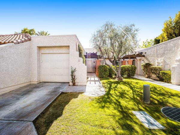 Palm Springs Home 1028340