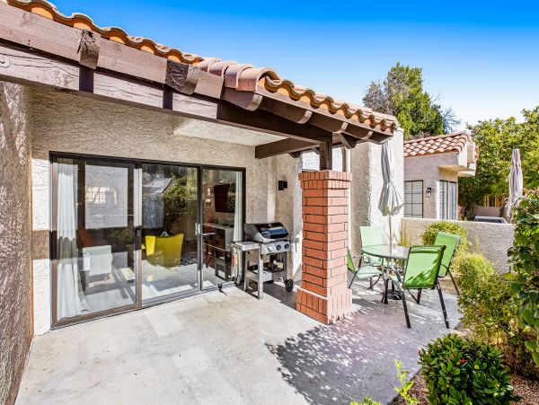 Palm Springs Home 1028340