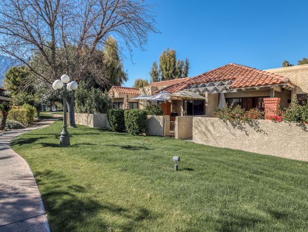 Palm Springs Home 1028340