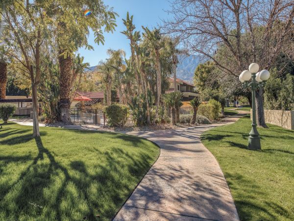 Palm Springs Home 1028340