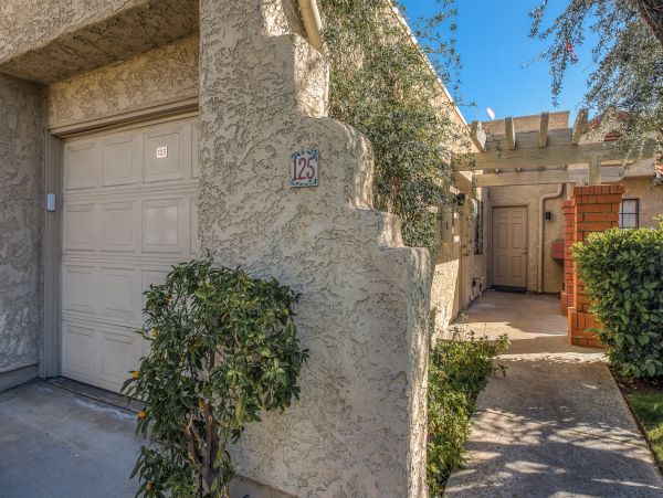 Palm Springs Home 1028340