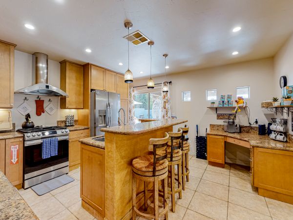 Palm Springs Home 1028341