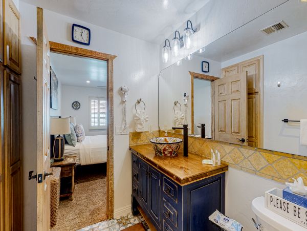 Palm Springs Home 1028341