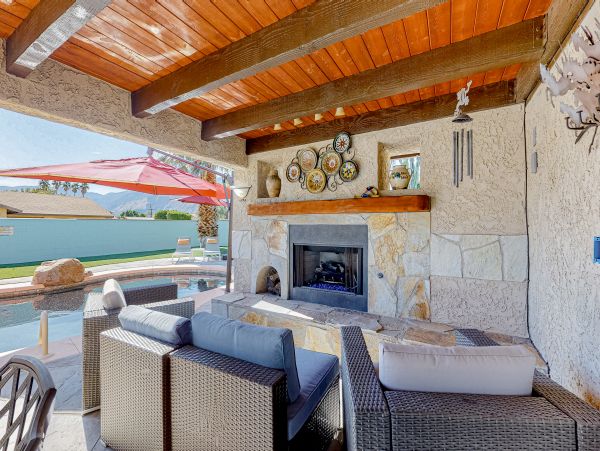 Palm Springs Home 1028341