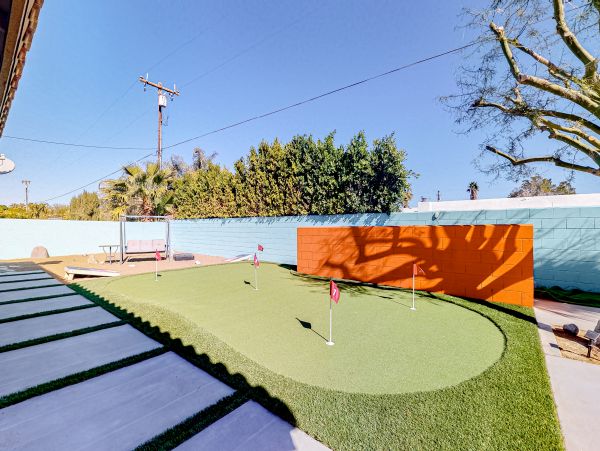 Palm Springs Home 1028341