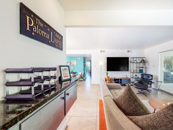 Palm Springs Home 1028342