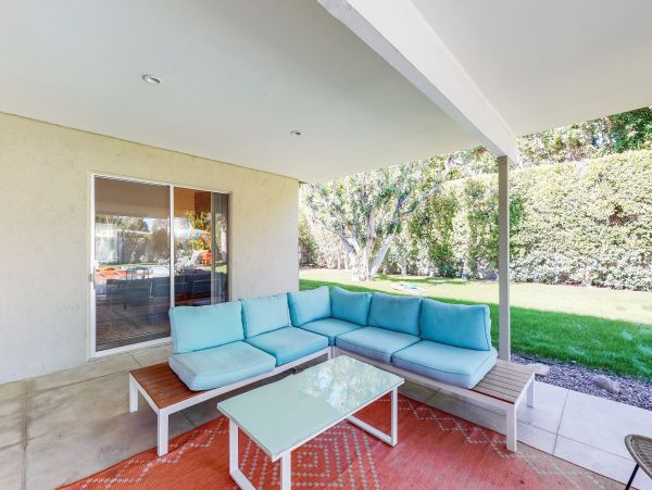 Palm Springs Home 1028342