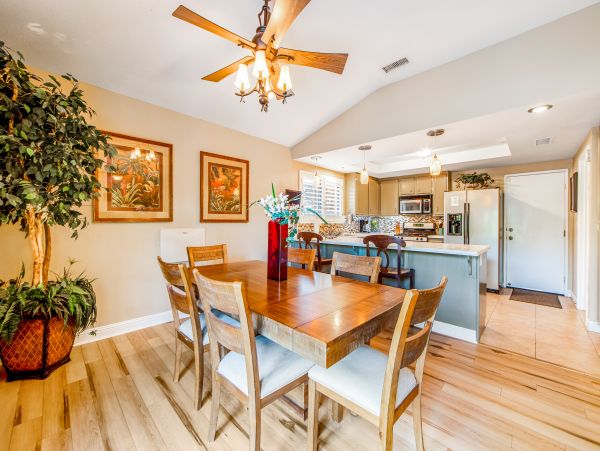 Palm Springs Home 1028343