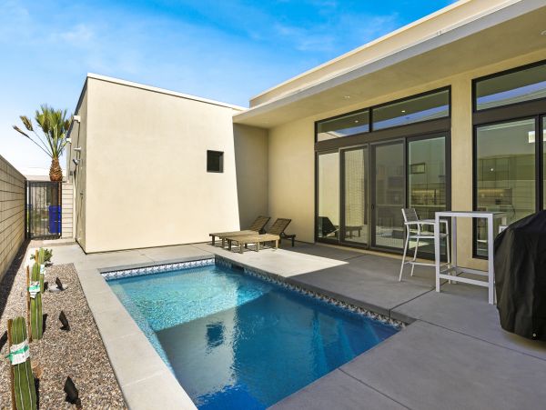 Palm Springs Home 1028344