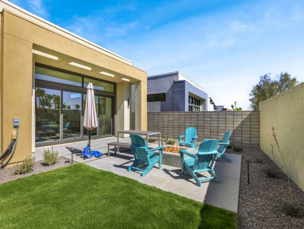 Palm Springs Home 1028344