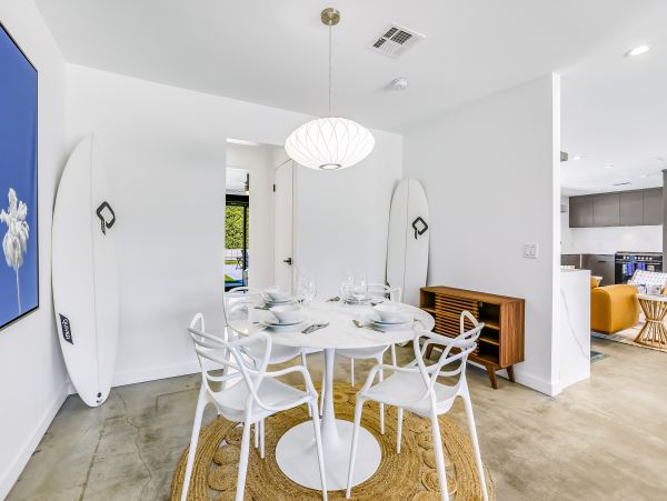Palm Springs Home 1028345
