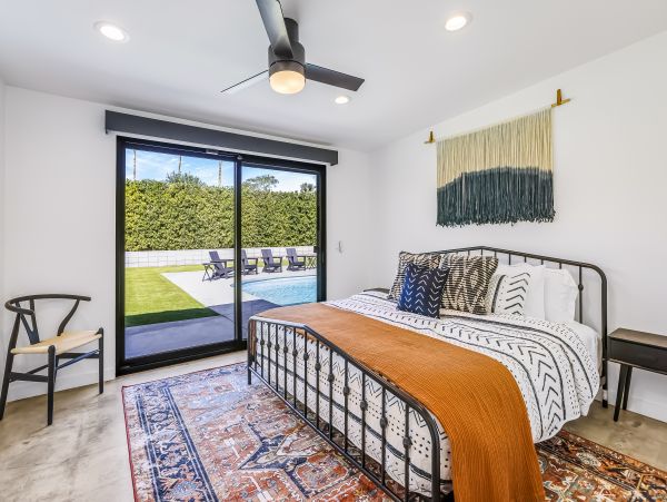Palm Springs Home 1028345